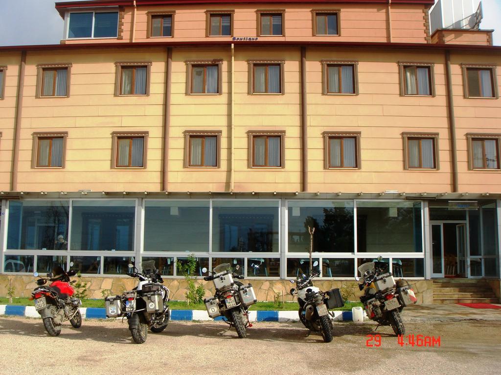 Butik Ertur Hotel Dogubayazit Ngoại thất bức ảnh